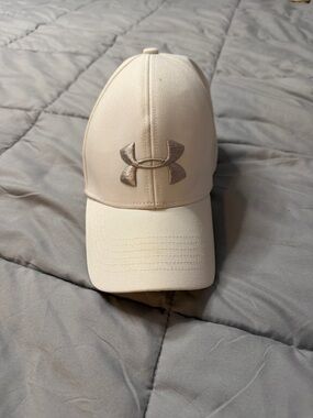 Under Armour white Baseball Cap with Embroidered Logo